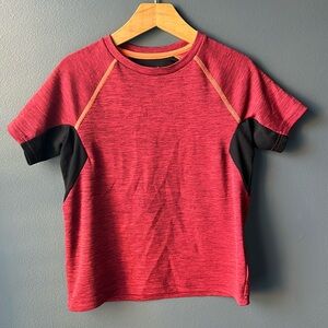 ❤️ OLD NAVY Active Boys tee shirt red black size medium size 8